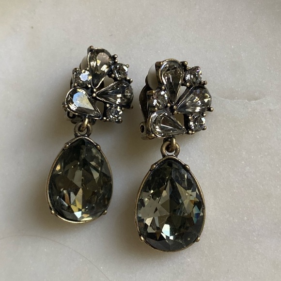 Vintage rhinestone clip on earrings Estate Jewelry - Picture 7 of 15